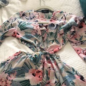 Cut out long sleeve floral maxi dress